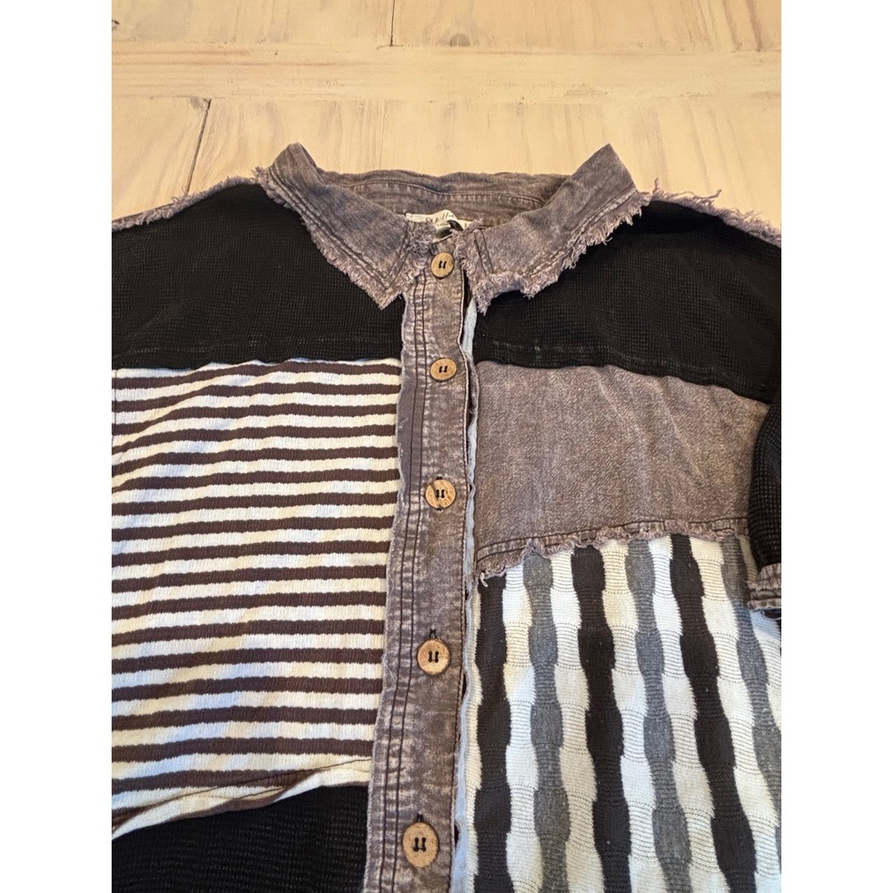 Oli & Hali Women's Patchwork Button Up Shirt Black Grey Stripe Raw Hem Boho L - Picture 12 of 16